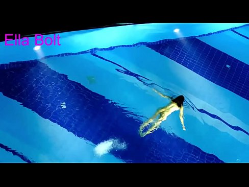 ❤️ Não consigo parar de observar, jovem loira apanhada nadando nua na piscina do resort ELLA BOLT ❌ Porno em porno pt-br.28films.ru ﹏